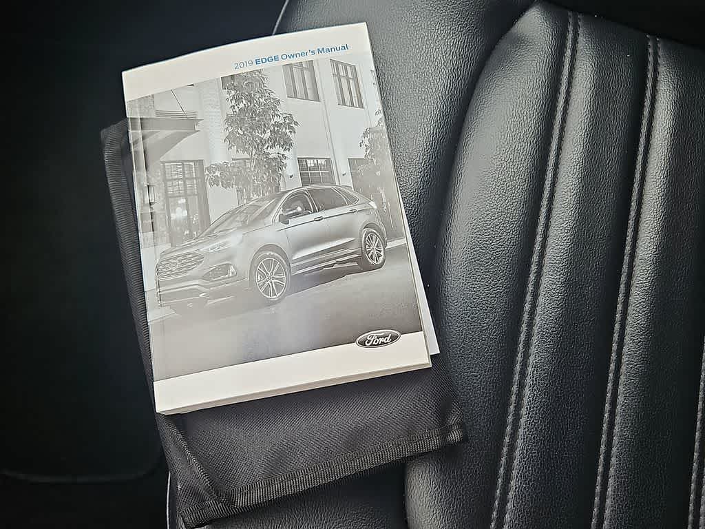 Thumbnail: 2019 Ford Edge - 26