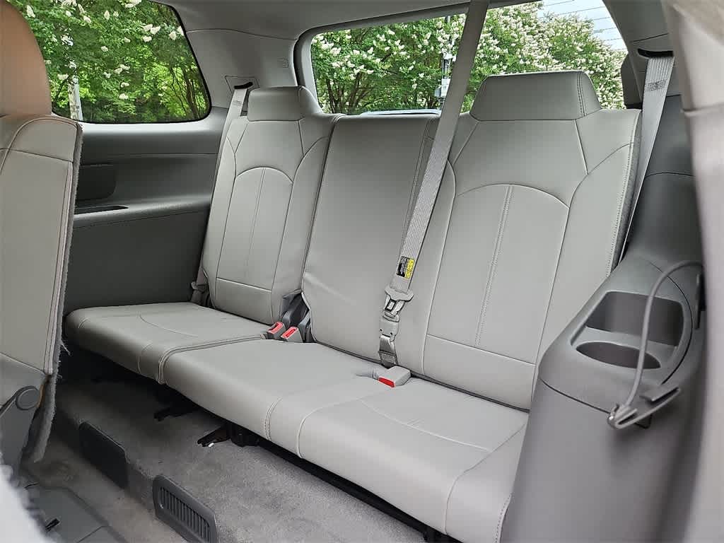 Thumbnail: 2015 GMC Acadia - 11