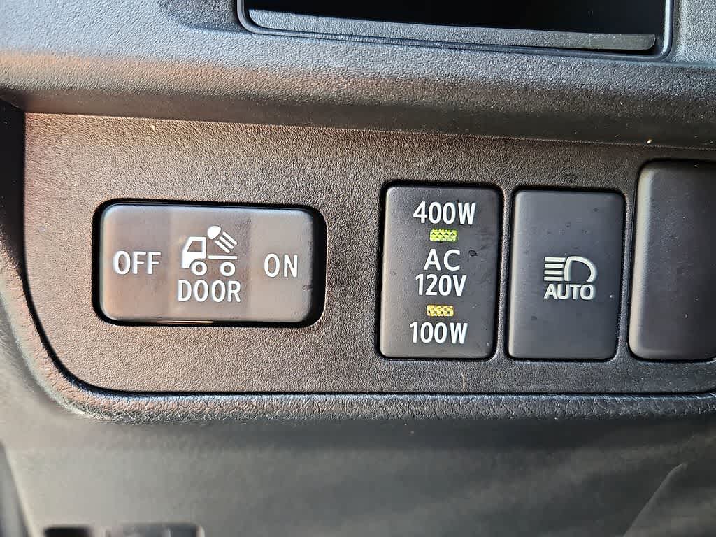 Thumbnail: 2018 Toyota Tacoma - 26