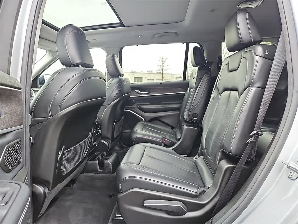 Thumbnail: 2022 Jeep Grand Cherokee - 9