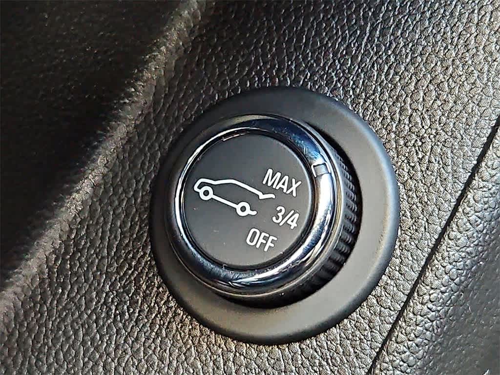 Thumbnail: 2020 Chevrolet Traverse - 21