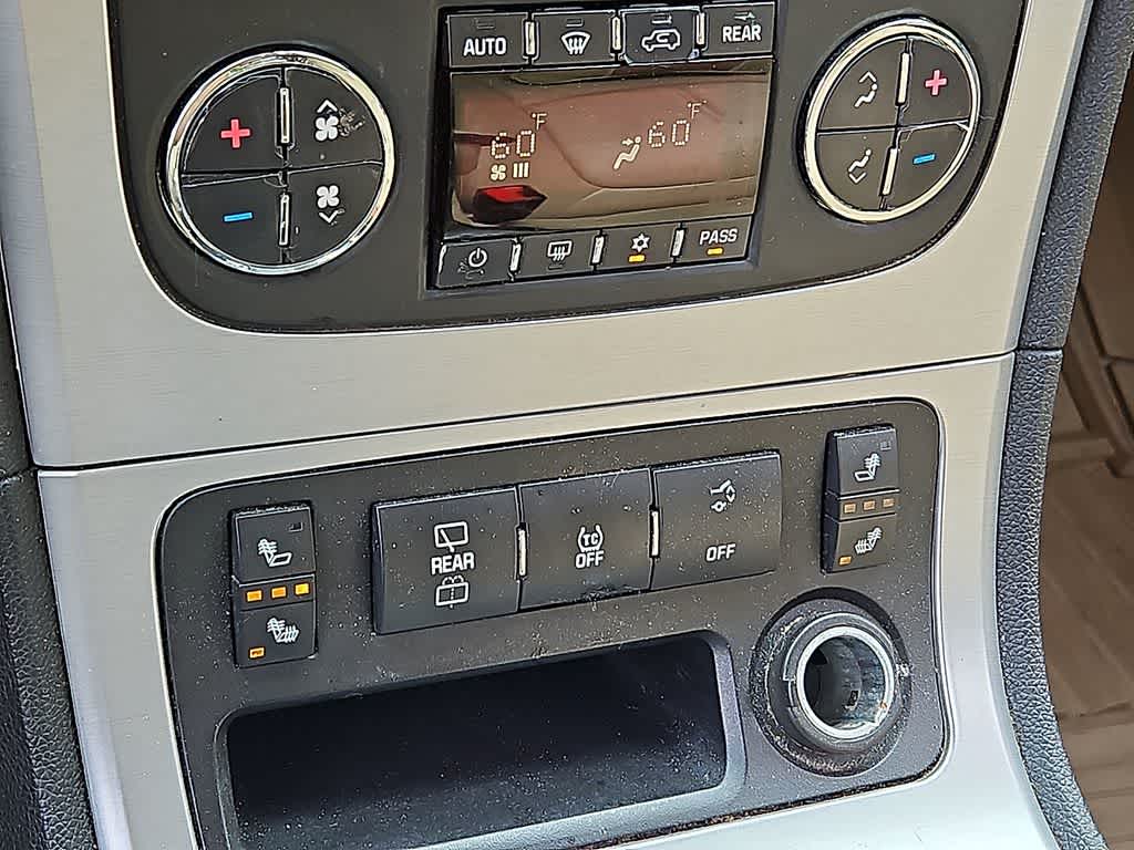 Thumbnail: 2012 GMC Acadia - 17
