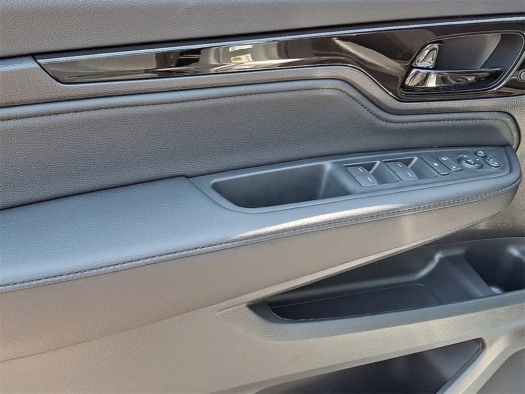 Thumbnail: 2025 Honda Odyssey - 13