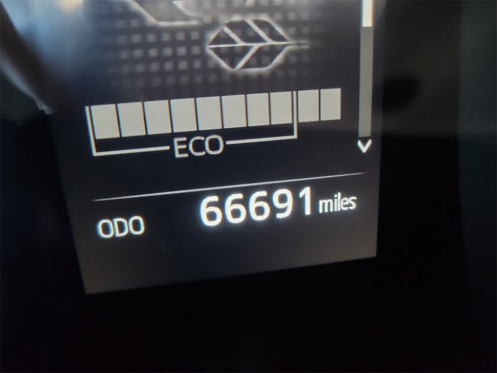 Thumbnail: 2022 Toyota Camry - 18