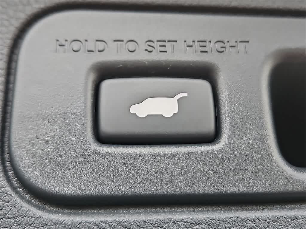 Thumbnail: 2023 Honda Pilot - 24