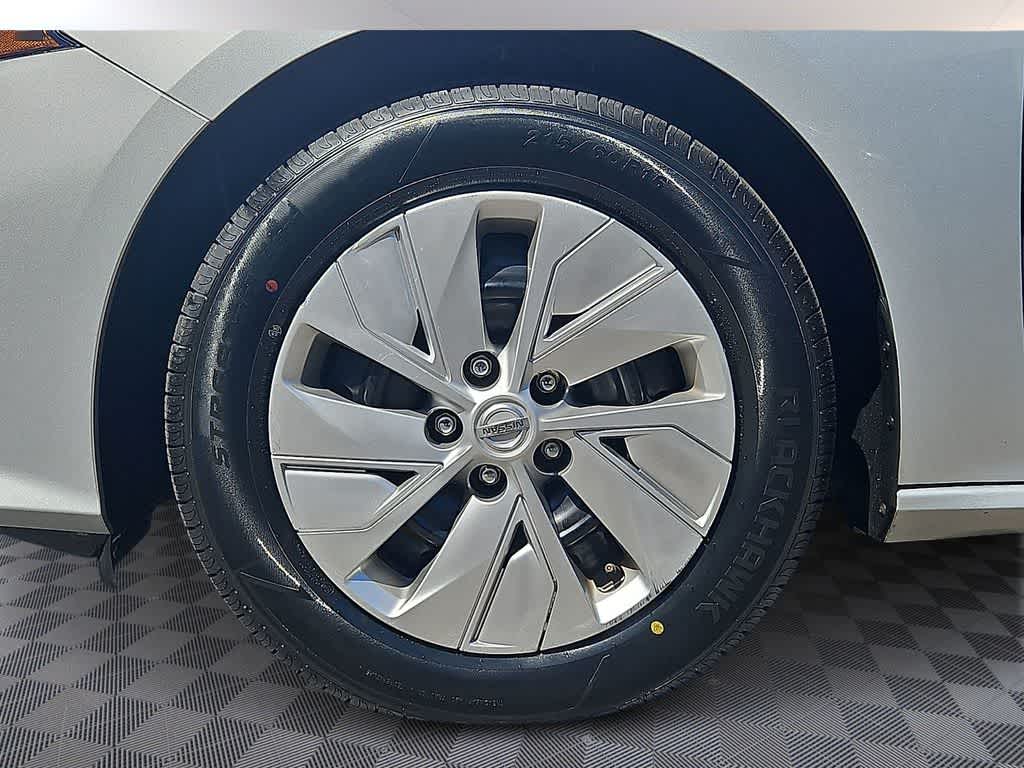 Thumbnail: 2022 Nissan Altima - 8