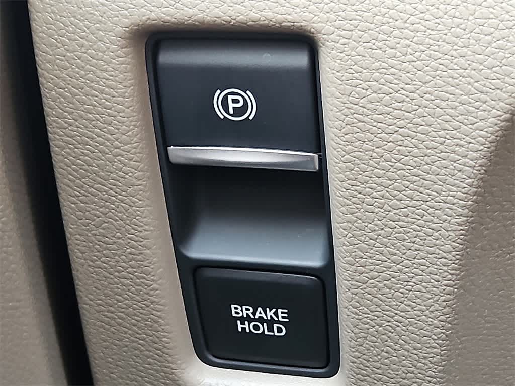 Thumbnail: 2023 Honda Odyssey - 23