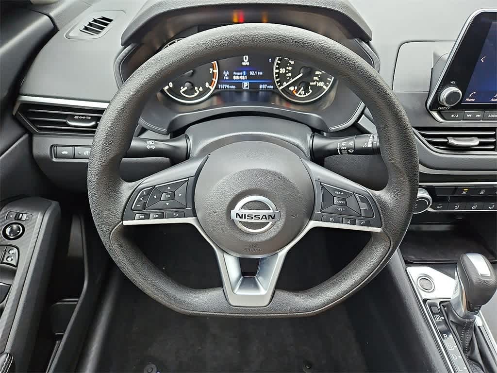 Thumbnail: 2022 Nissan Altima - 18