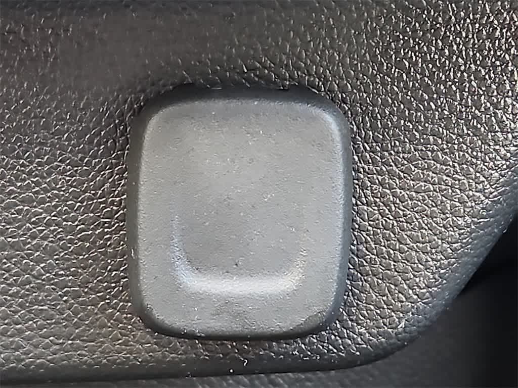 Thumbnail: 2020 Chevrolet Traverse - 19