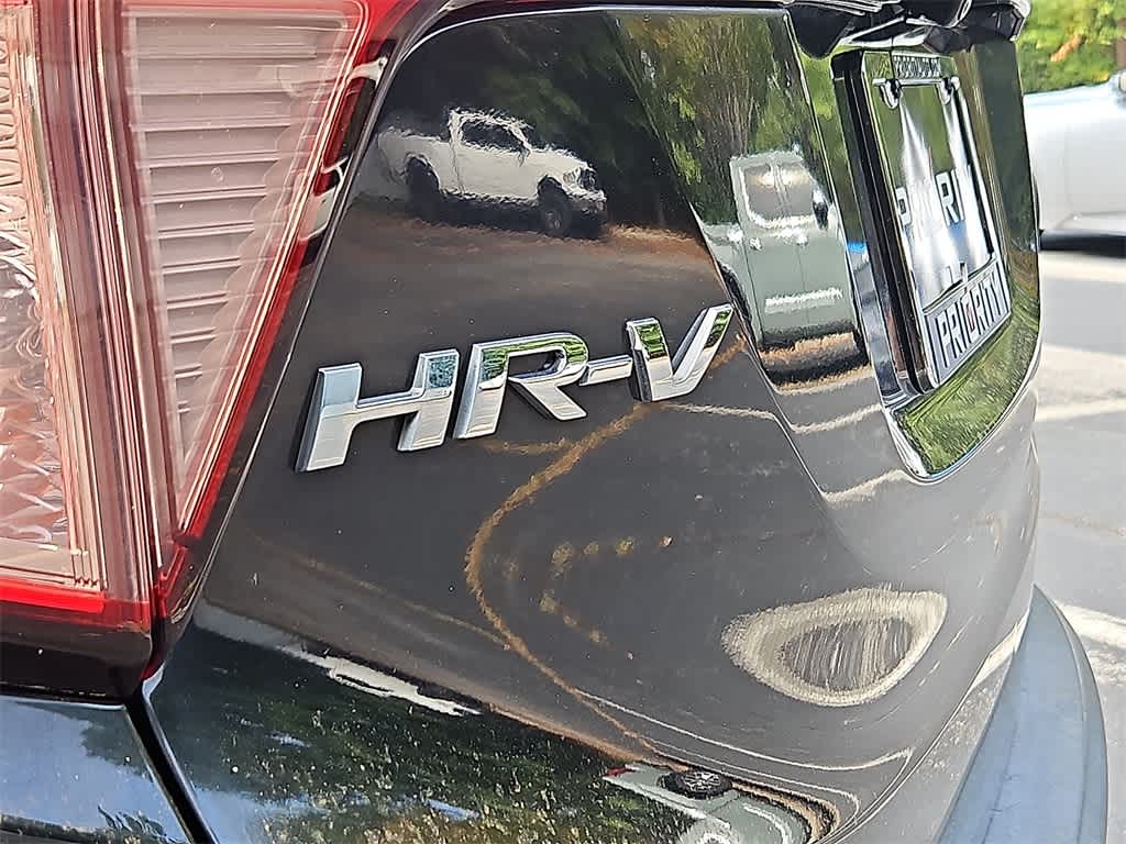 Thumbnail: 2016 Honda HR-V - 30