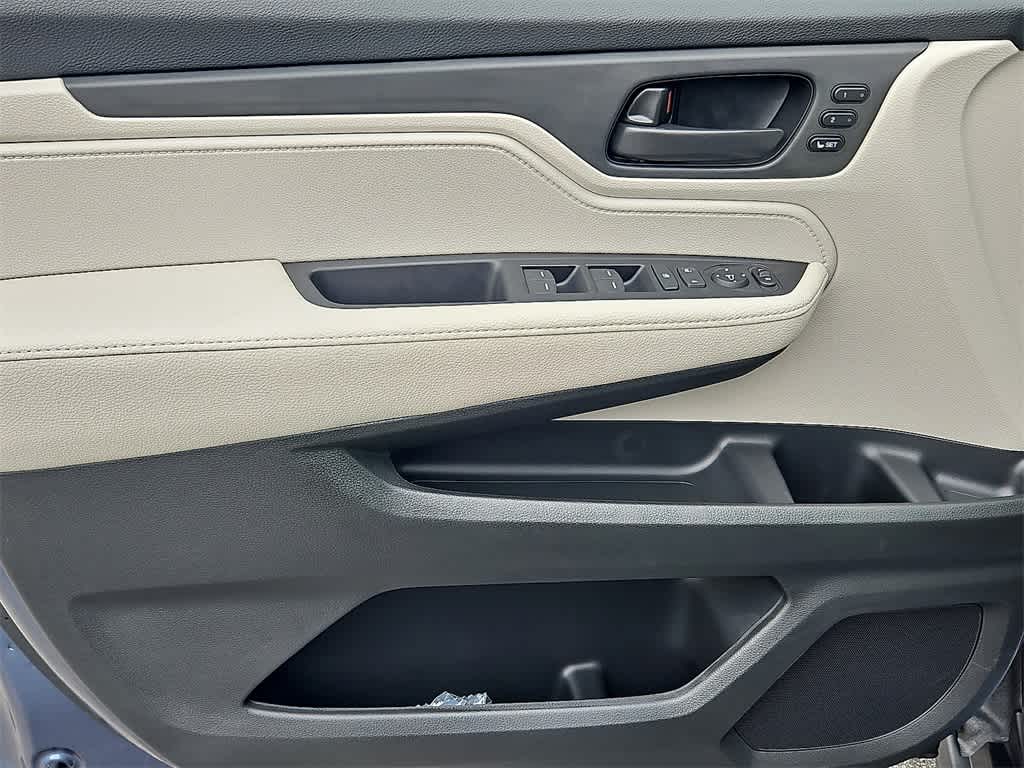 Thumbnail: 2026 Honda Odyssey - 8