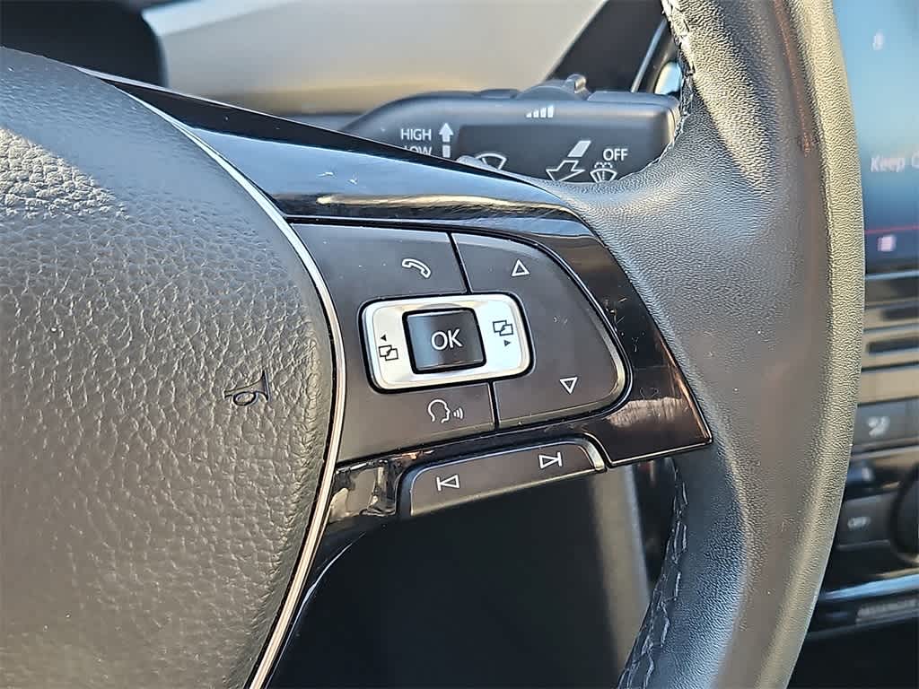 Thumbnail: 2022 Volkswagen Passat - 20