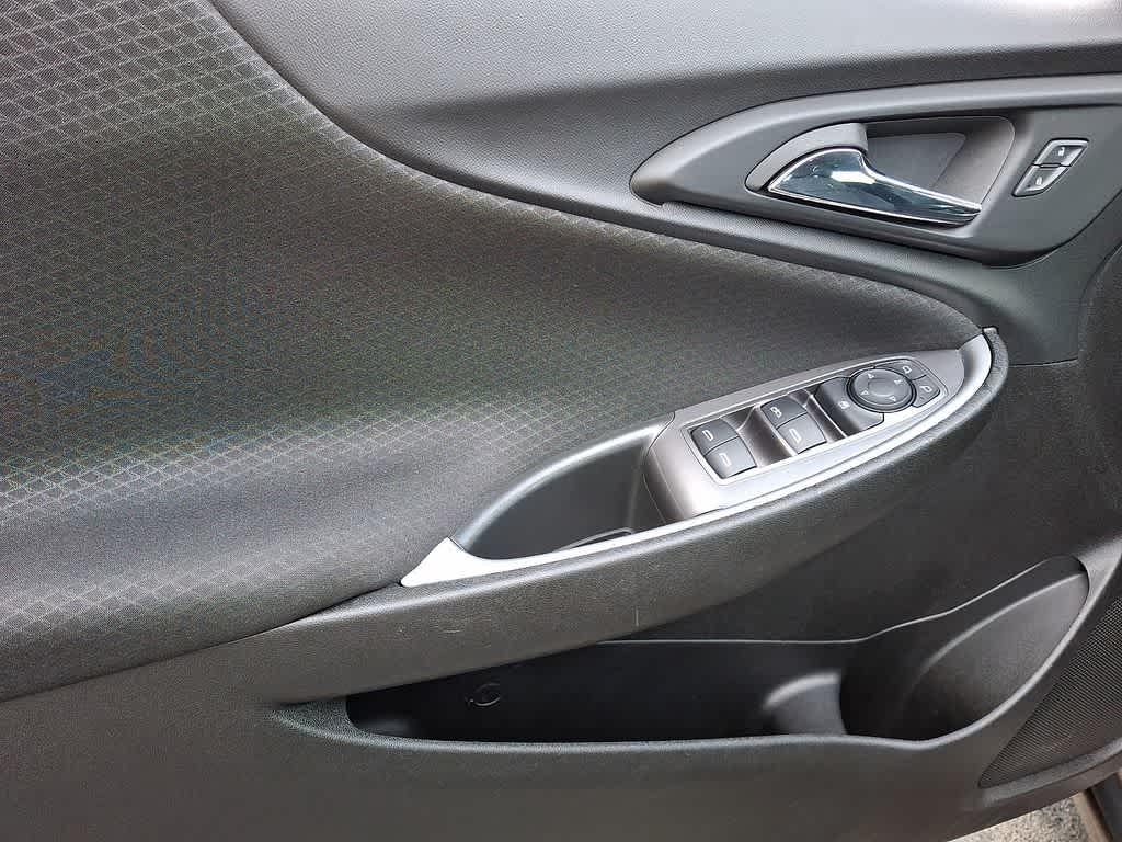 Thumbnail: 2023 Chevrolet Malibu - 11