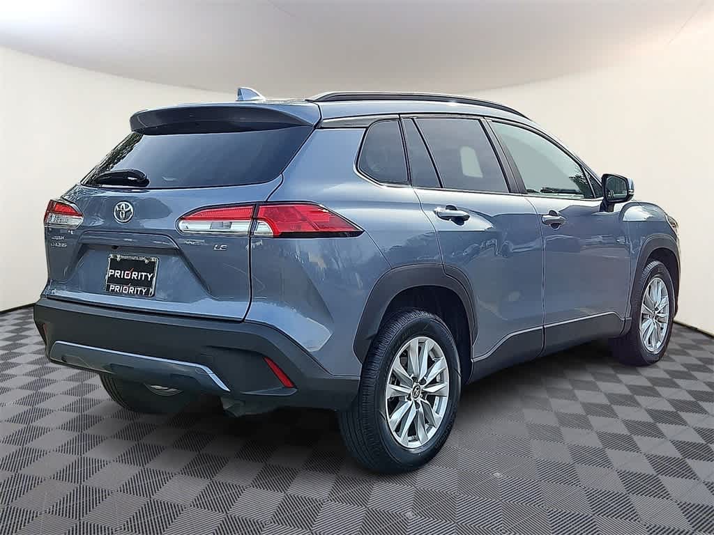 Thumbnail: 2022 Toyota Corolla Cross - 4