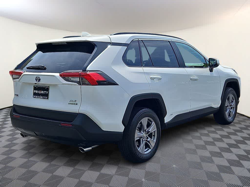 Thumbnail: 2024 Toyota RAV4 - 4