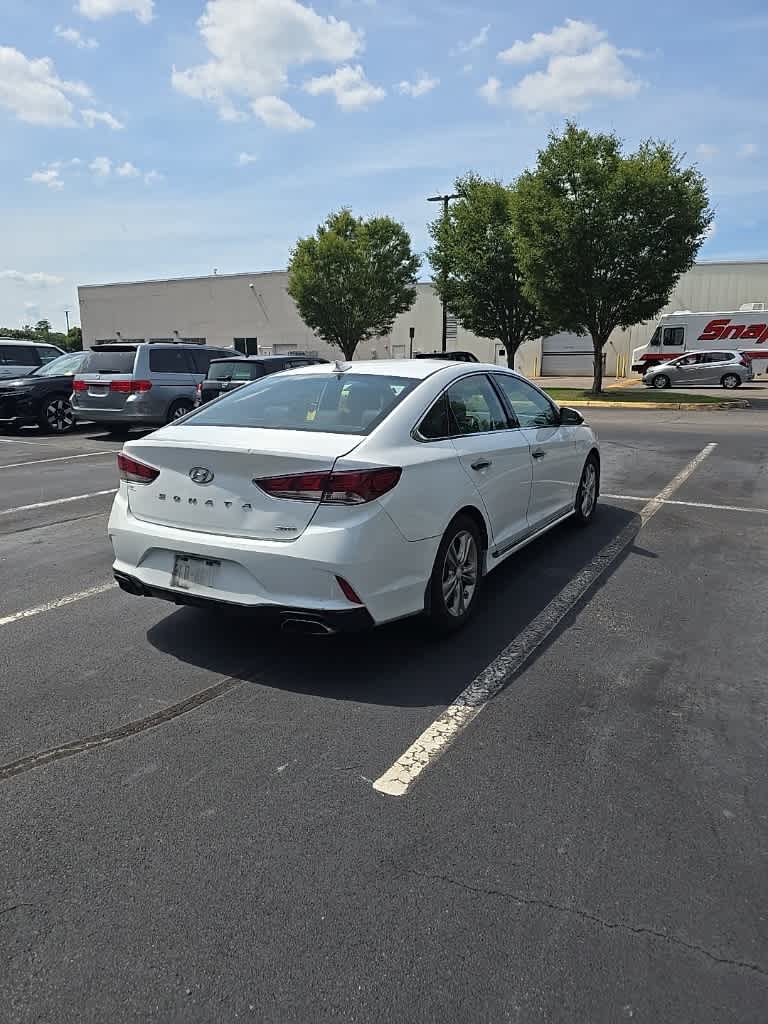 Thumbnail: 2019 Hyundai Sonata - 6