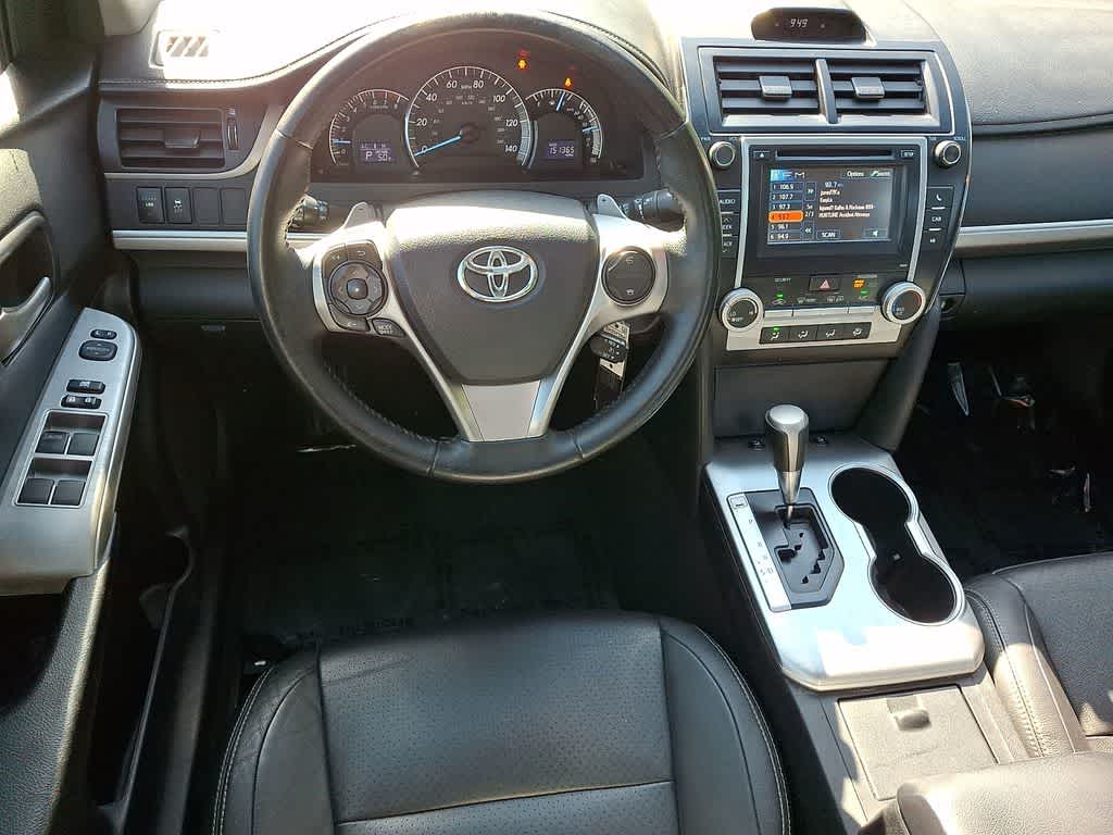 Thumbnail: 2014 Toyota Camry - 10