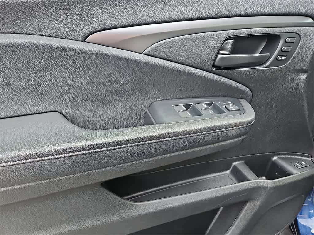 Thumbnail: 2022 Honda Passport - 9