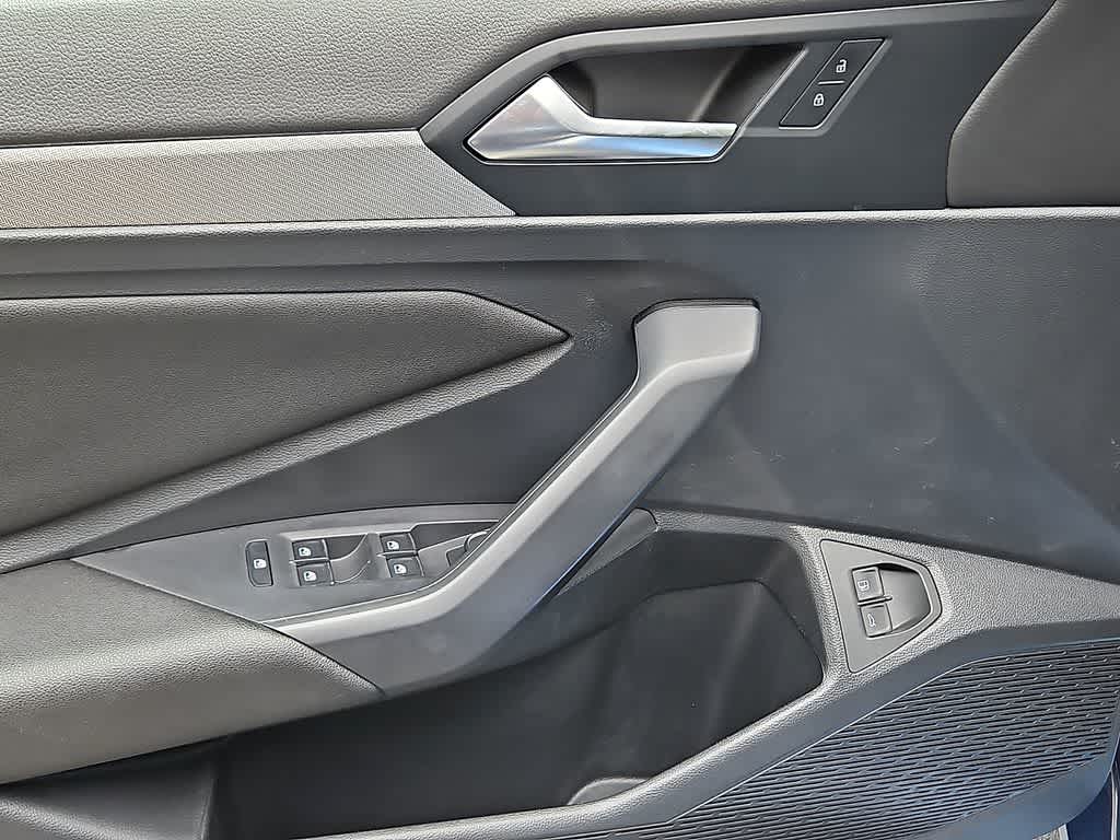 Thumbnail: 2021 Volkswagen Jetta - 13