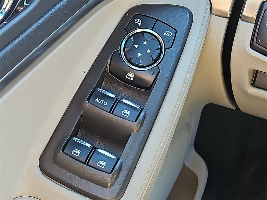 Thumbnail: 2014 Ford Explorer - 25