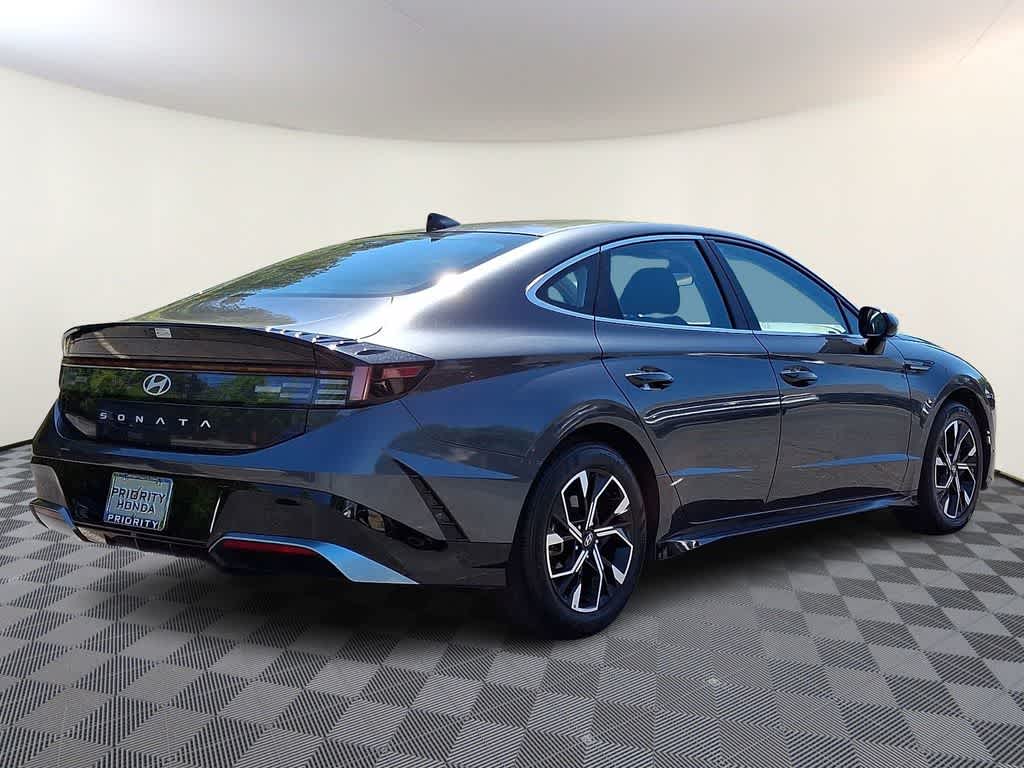 Thumbnail: 2025 Hyundai Sonata - 4