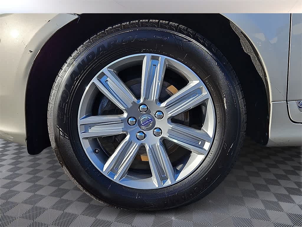 Thumbnail: 2017 Volvo XC60 - 7