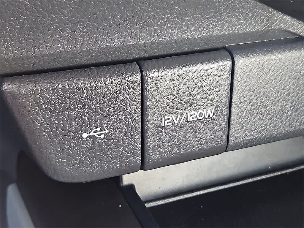 Thumbnail: 2022 Toyota Camry - 22