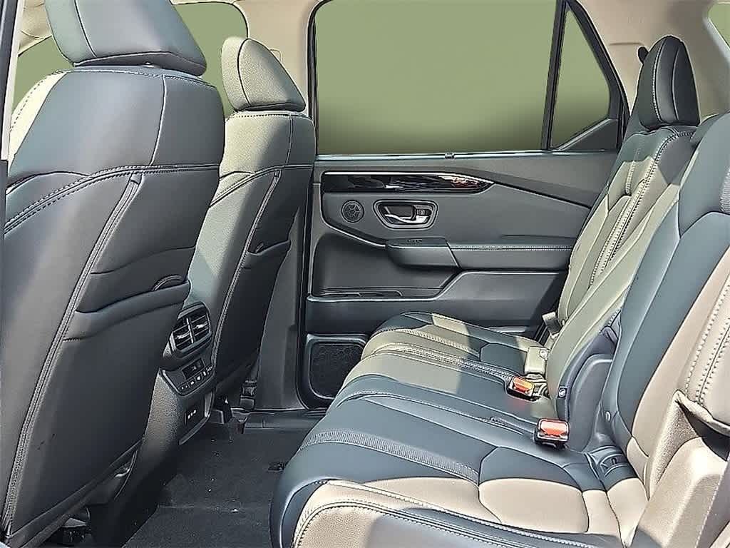 Thumbnail: 2025 Honda Pilot - 7