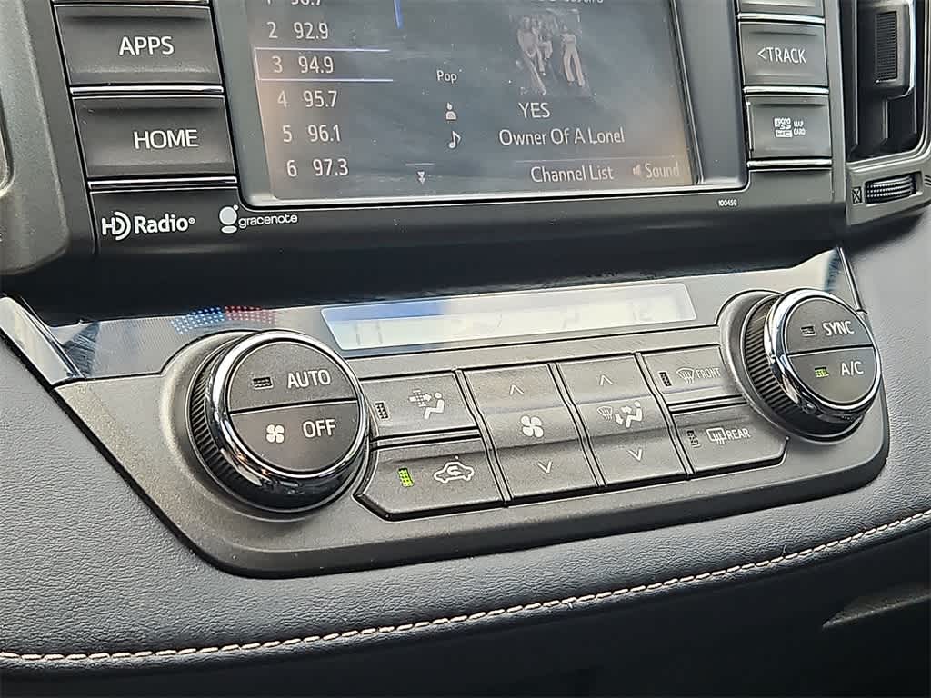 Thumbnail: 2015 Toyota RAV4 - 16
