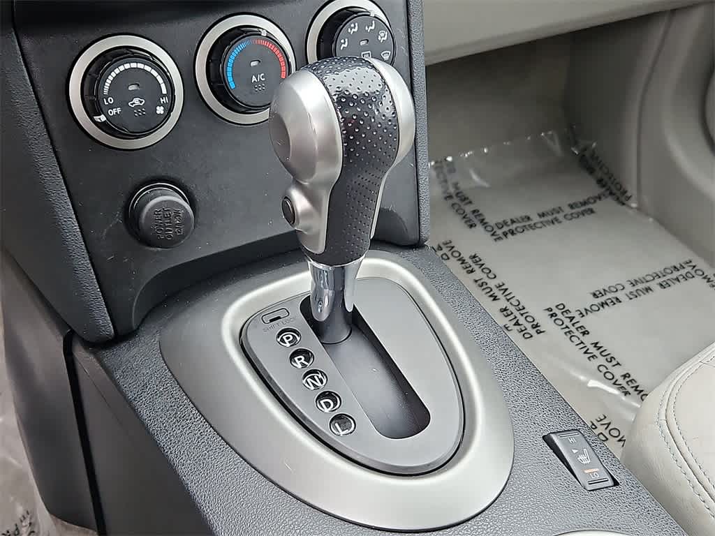 Thumbnail: 2010 Nissan Rogue - 13