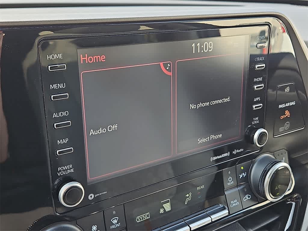 Thumbnail: 2022 Toyota Highlander - 17