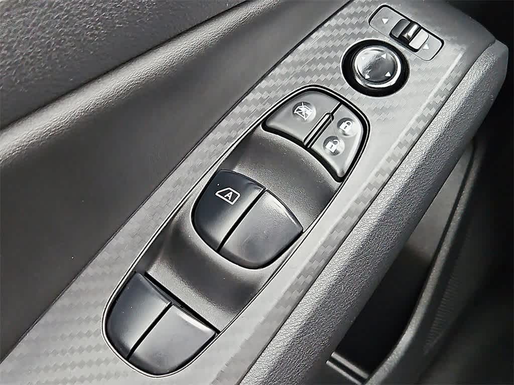 Thumbnail: 2022 Nissan Altima - 25