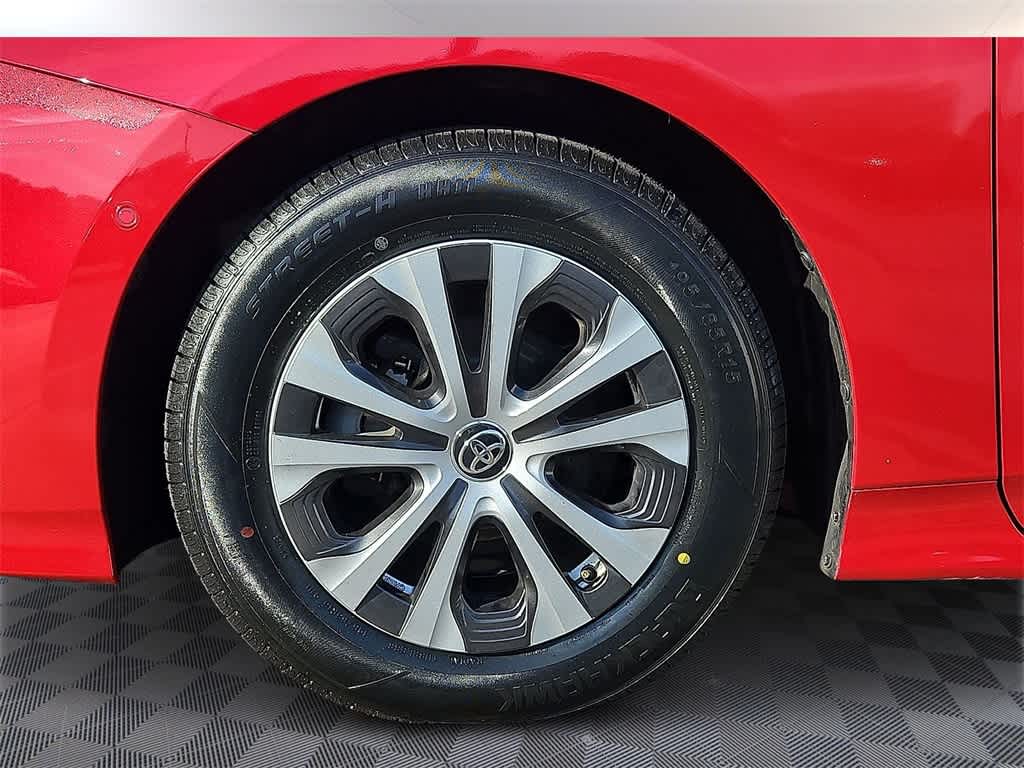 Thumbnail: 2022 Toyota Prius - 7