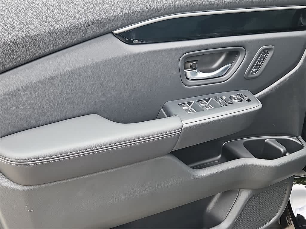 2025 Honda Pilot EX-L 8