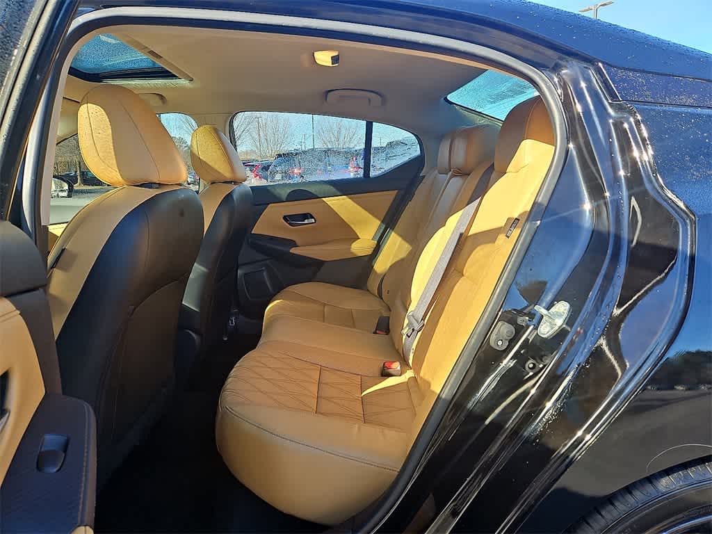 Thumbnail: 2021 Nissan Sentra - 9