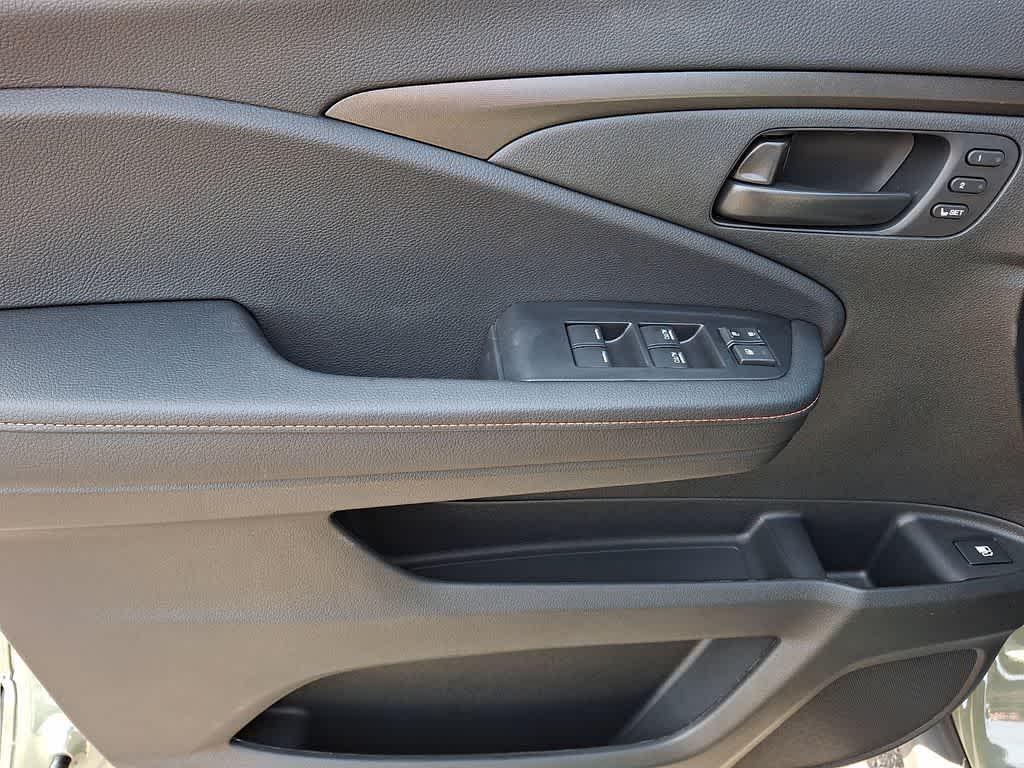 Thumbnail: 2026 Honda Ridgeline - 8