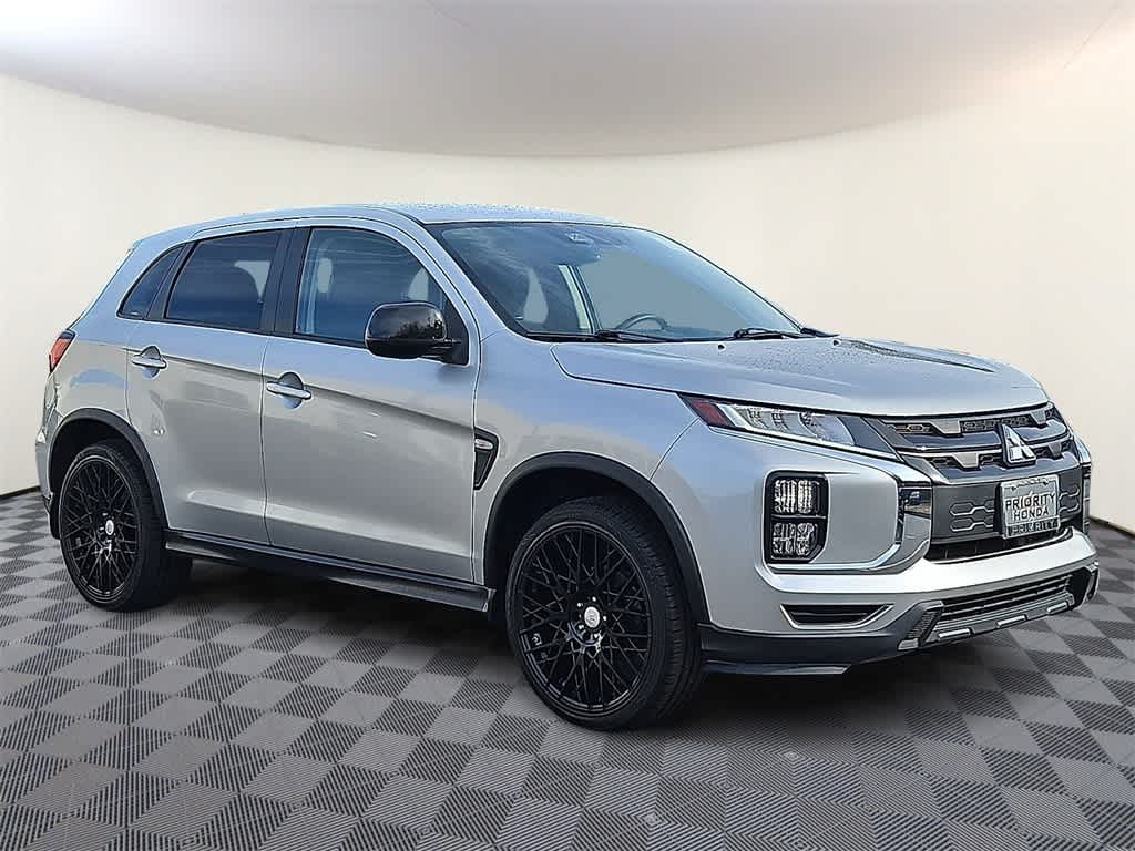 Thumbnail: 2021 Mitsubishi Outlander Sport - 3