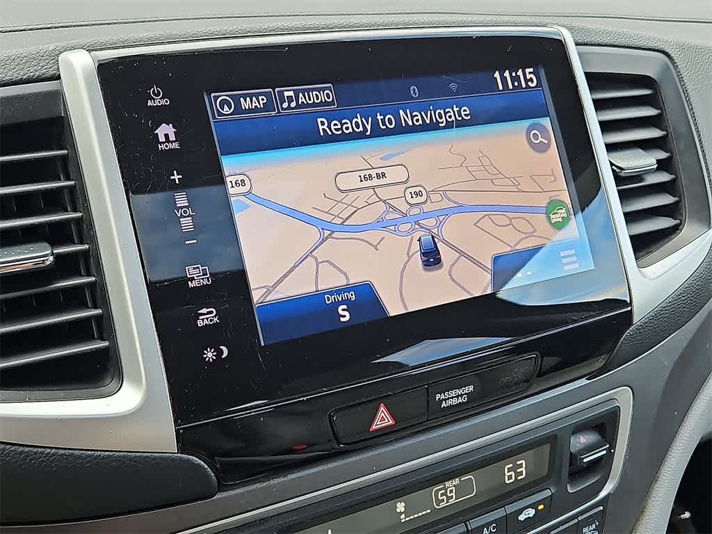 Thumbnail: 2017 Honda Pilot - 17