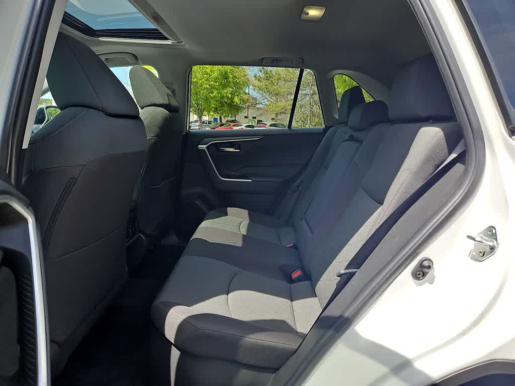 Thumbnail: 2024 Toyota RAV4 - 10