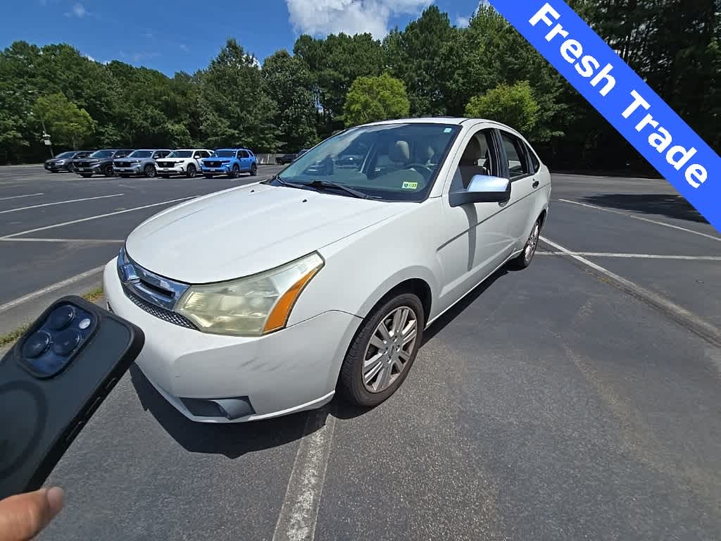 Thumbnail: 2010 Ford Focus - 2