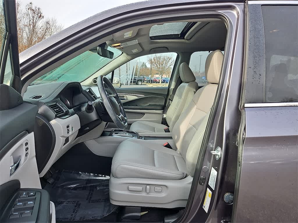 Thumbnail: 2021 Honda Pilot - 13