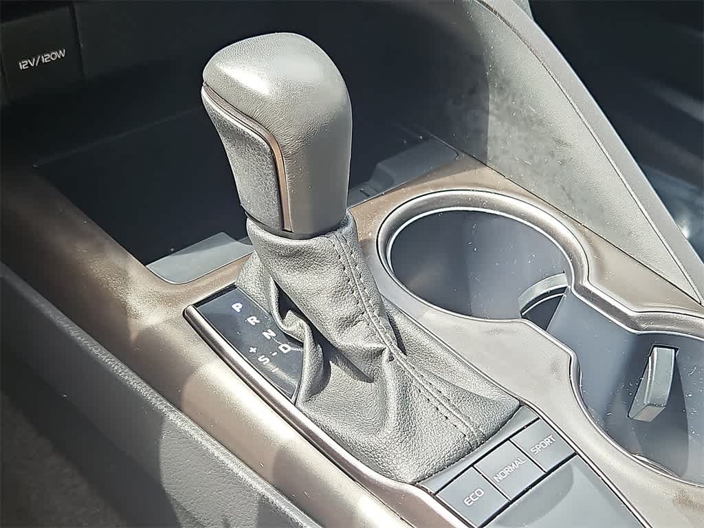 Thumbnail: 2024 Toyota Camry - 14