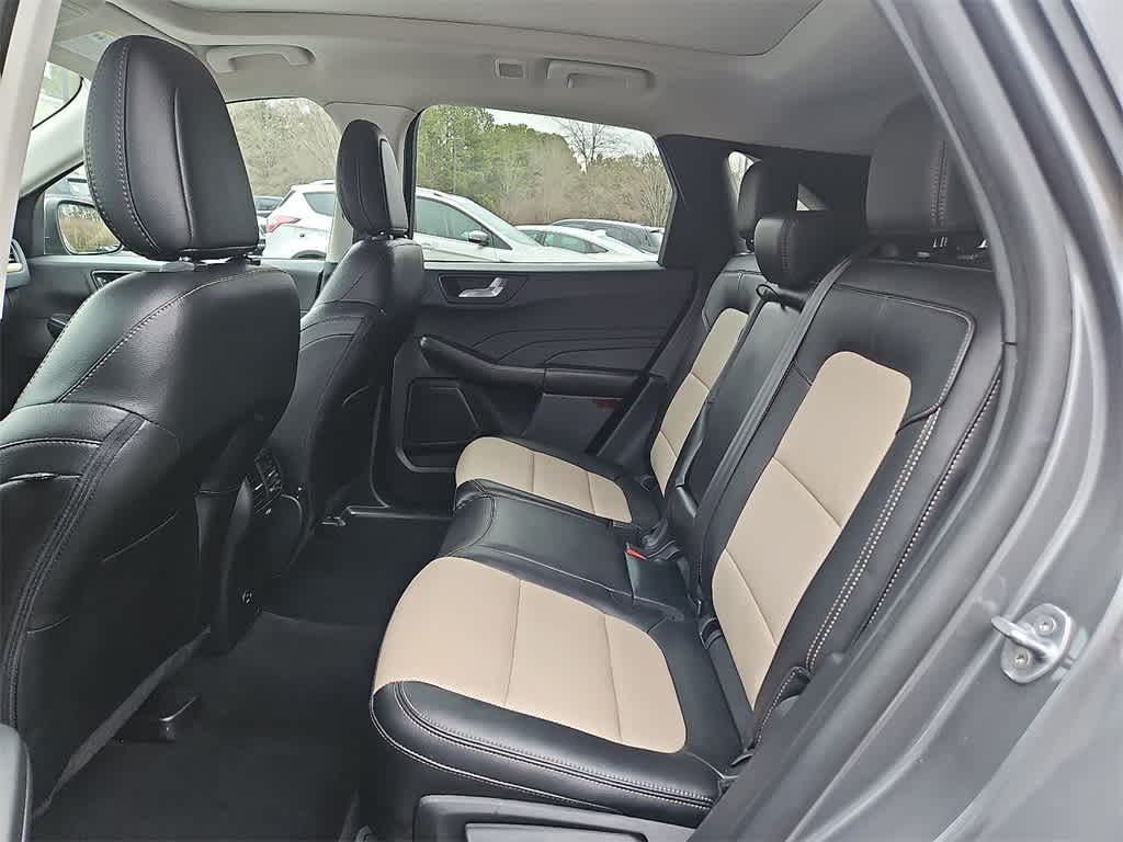 Thumbnail: 2021 Ford Escape - 9