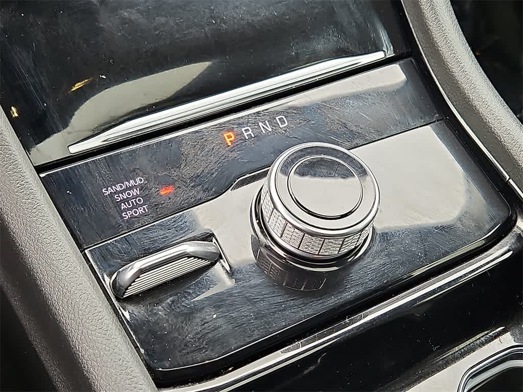 Thumbnail: 2022 Jeep Grand Cherokee - 16