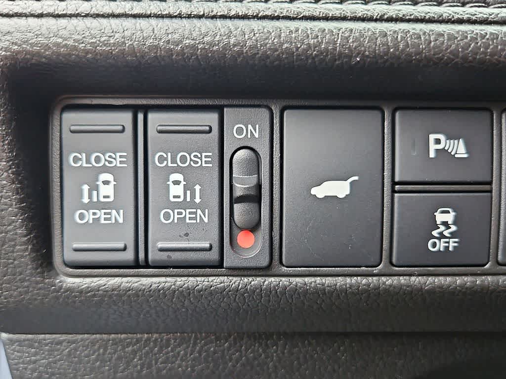 Thumbnail: 2026 Honda Odyssey - 17