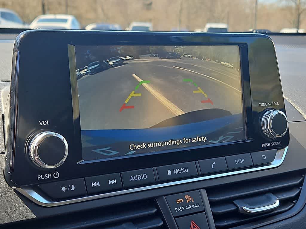 Thumbnail: 2022 Nissan Altima - 17