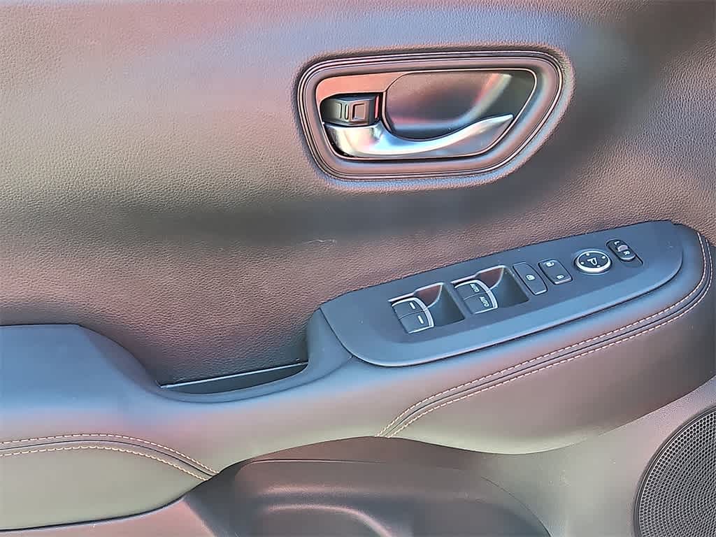 Thumbnail: 2025 Honda HR-V - 12