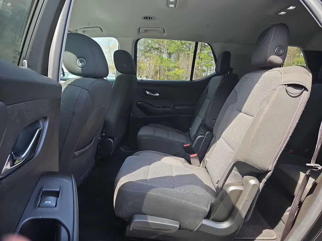 Thumbnail: 2018 Chevrolet Traverse - 11