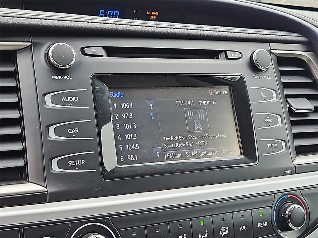 Thumbnail: 2019 Toyota Highlander - 18