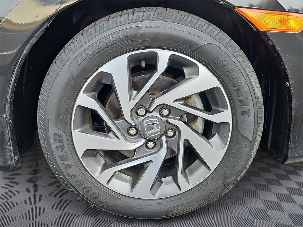 Thumbnail: 2016 Honda Civic - 8